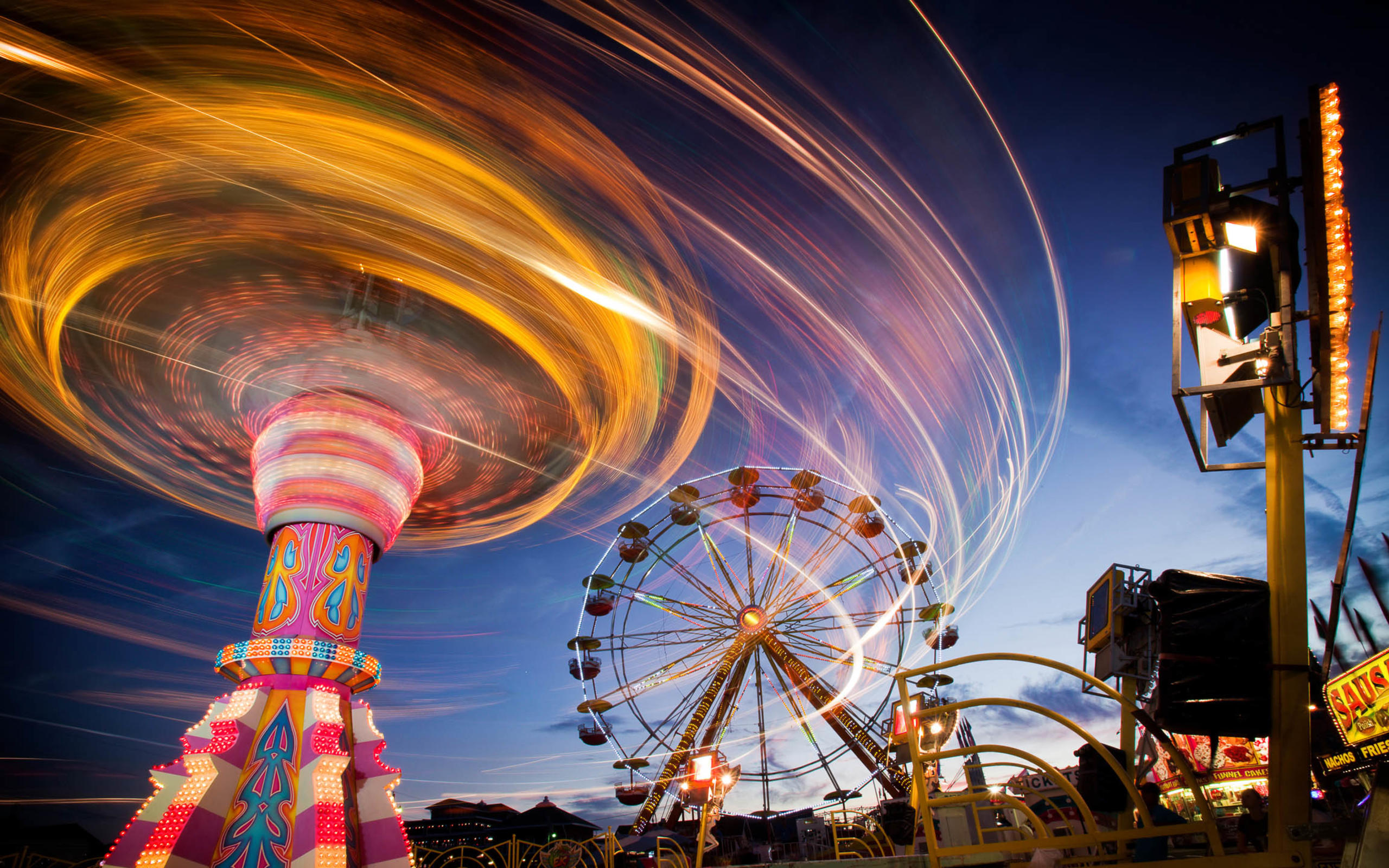 > || 更新时间:2015-04-13 颜色分 黑色 关键词:  摩天轮 高清