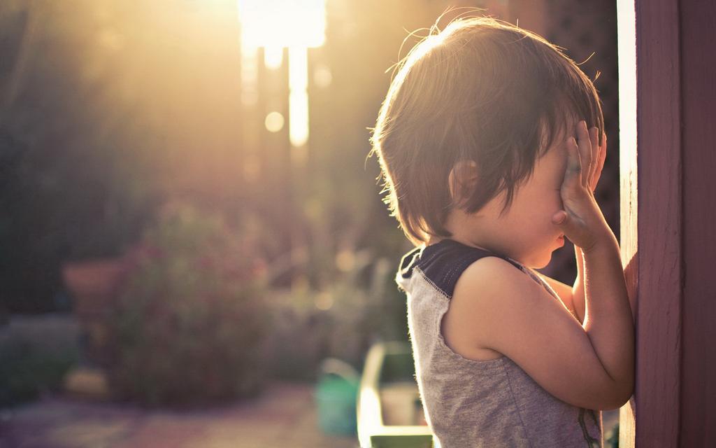 天真烂漫的儿童摄影电脑壁纸