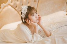 金发美女私房睡衣写真图片