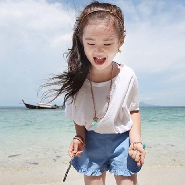 超萌混血小萝莉图片