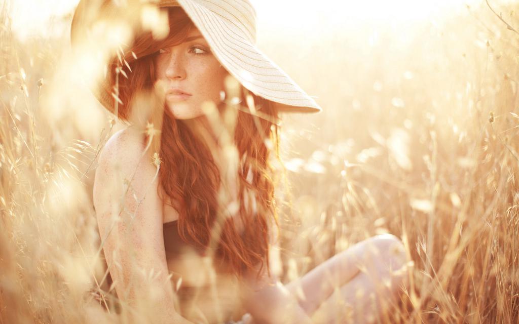 唯美阳光意境美女壁纸