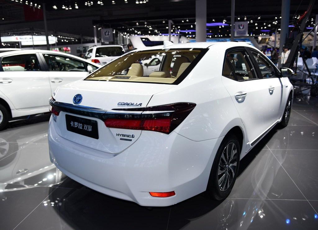 2015上海车展丰田全新卡罗拉图片