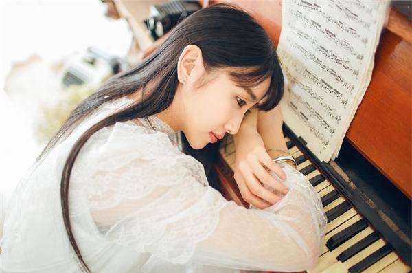 纯美美女唯美清新图片