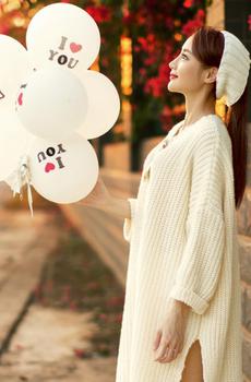 落日西下长发美女写真手机壁纸