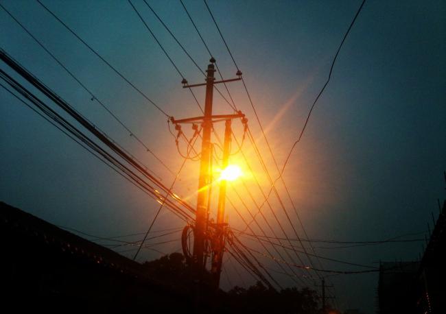 夜晚路灯唯美摄影图片