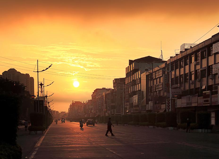 早安海城城市唯美图片