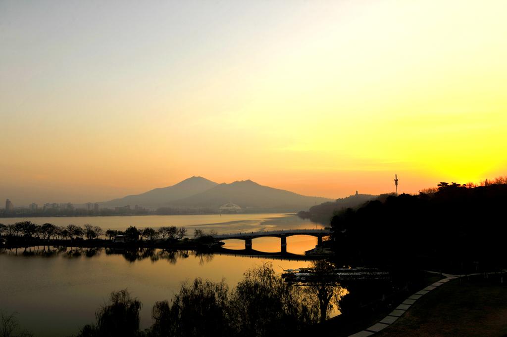 早安南京唯美晨曦图片