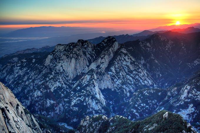 西岳华山日出图片