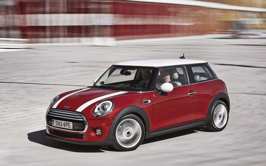 2015款Mini Cooper桌面壁纸