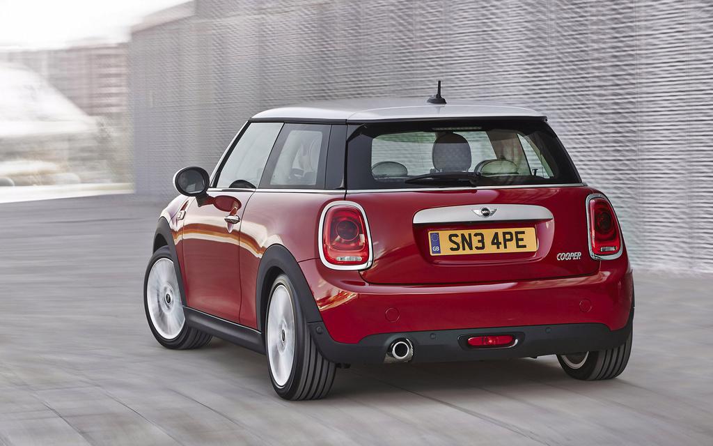 2015款Mini Cooper桌面壁纸
