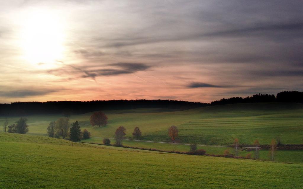 那抹日出颜色壁纸