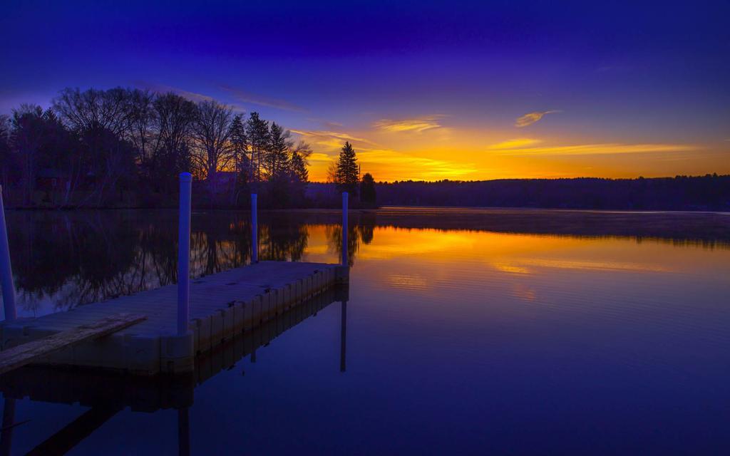 唯美湖泊日出壁纸