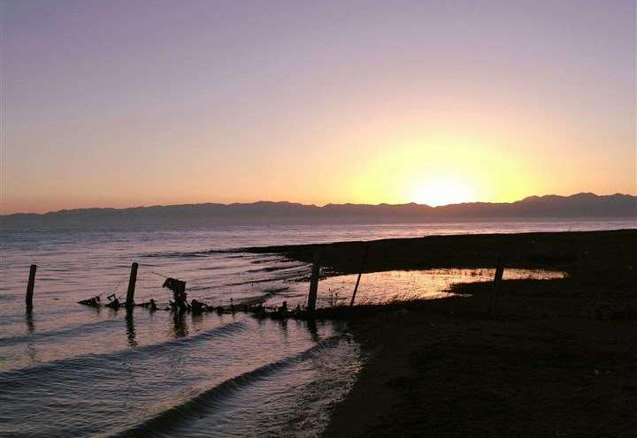 美丽的青海湖日出图片