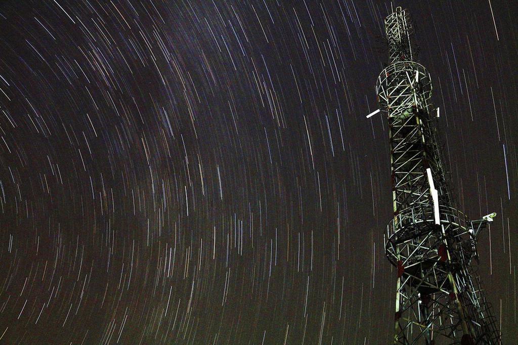 浪漫七夕夜流星雨图片