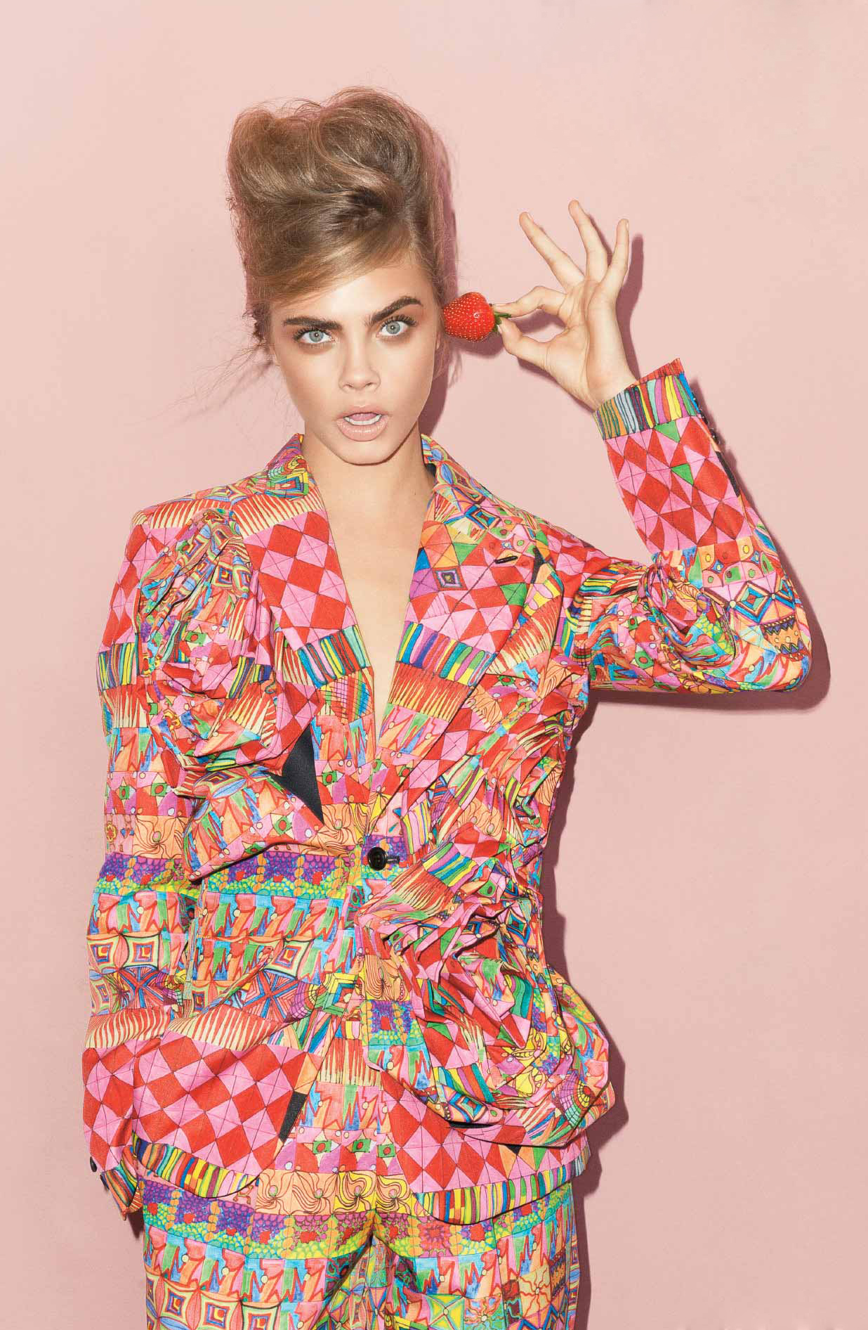 英国当红超模卡拉·迪瓦伊图片