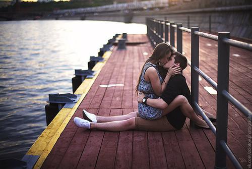 相爱的欧美范情侣图片