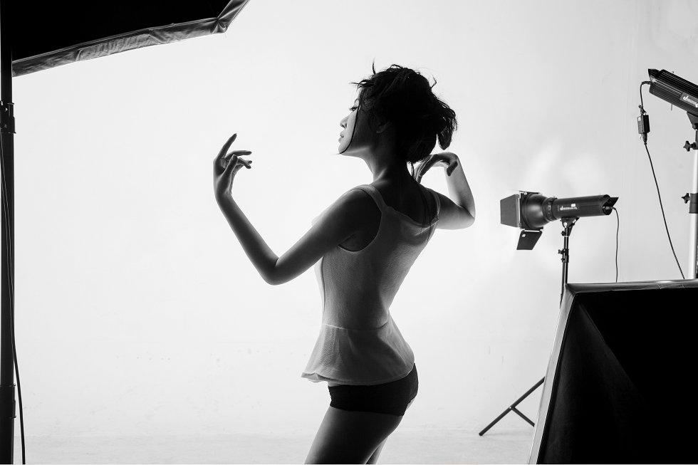 模特倪婷婷匀称柔美清新夺目写真