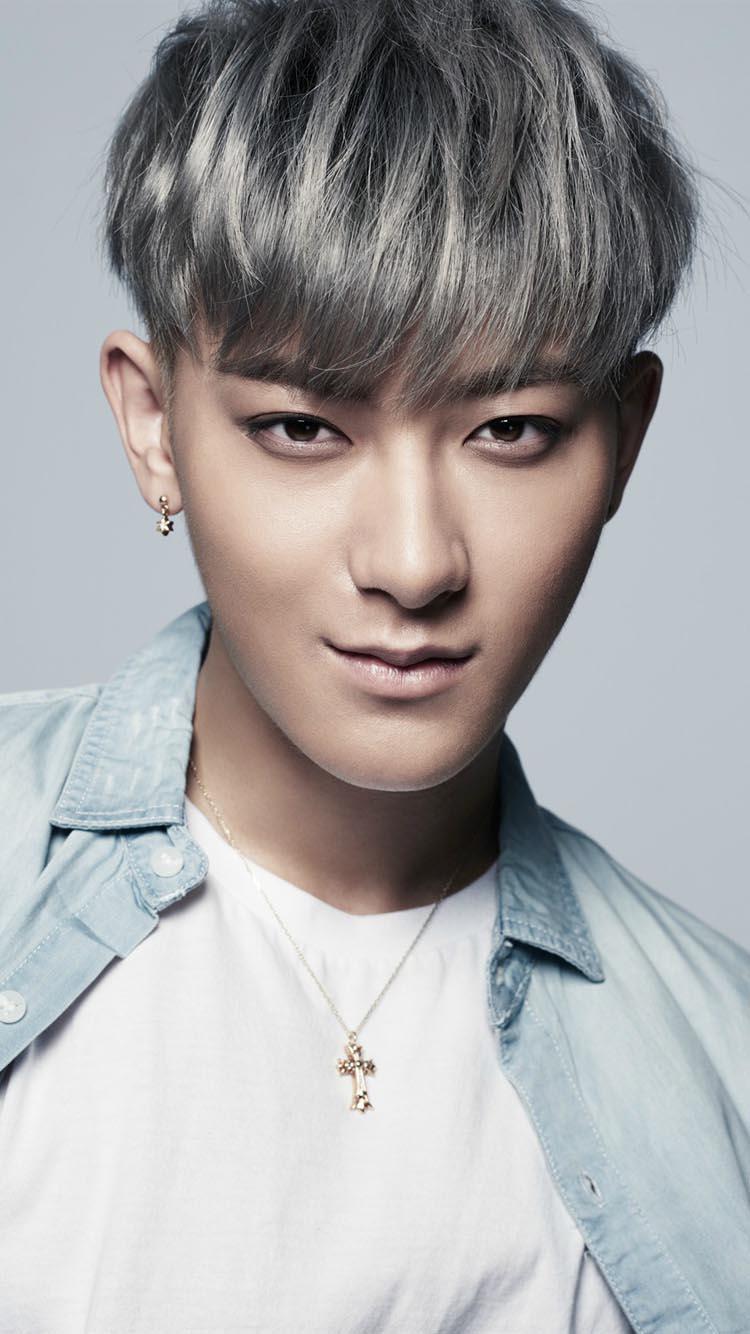 黄子韬帅气写真