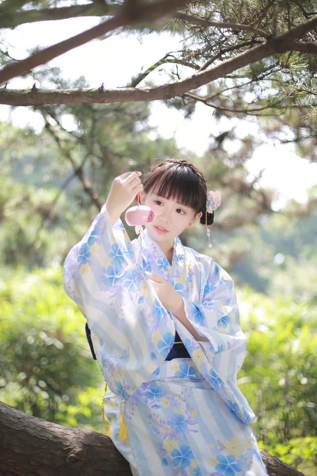 和服美女夏日甜美写真