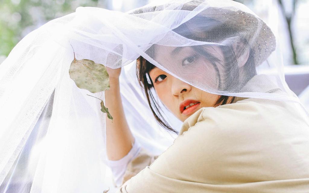 清纯少女户外森系写真