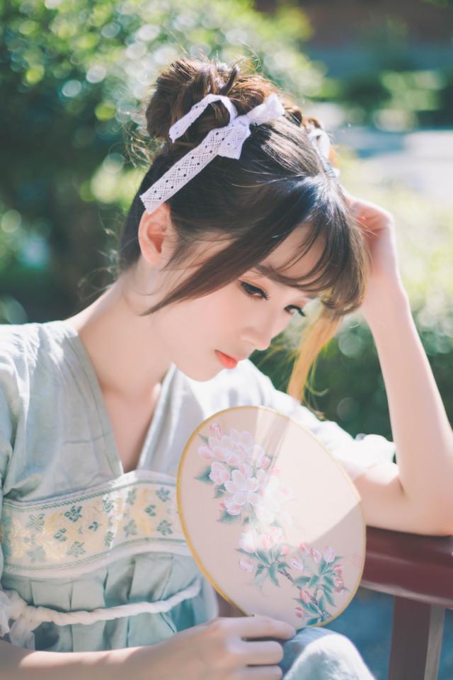 汉服可爱小美女图片
