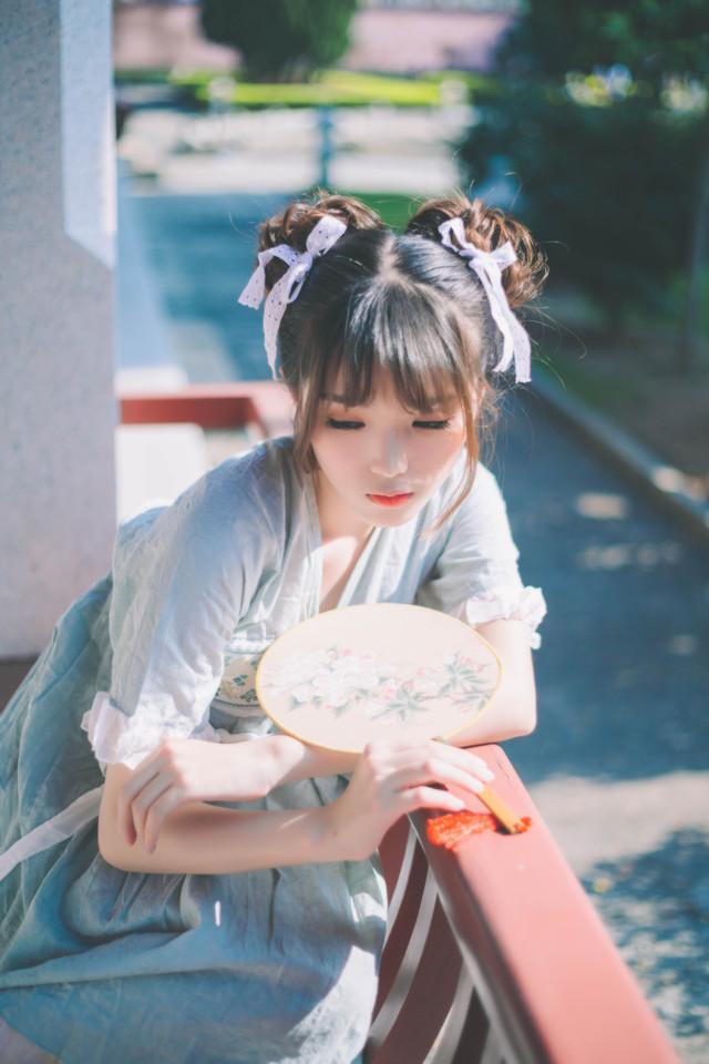汉服可爱小美女图片