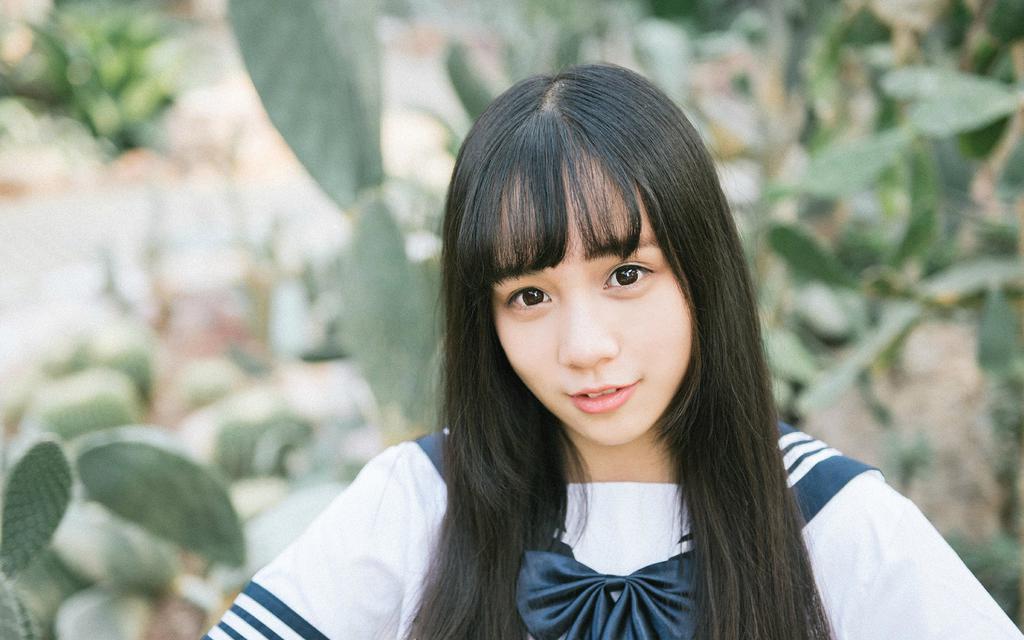 水手服少女甜美写真
