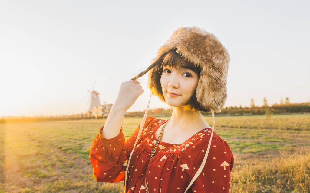 可爱短发美女旅拍