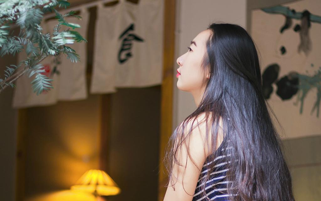 文艺长发少女的心事