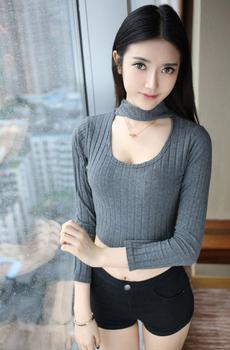 于小小姐紧身性感写真-1