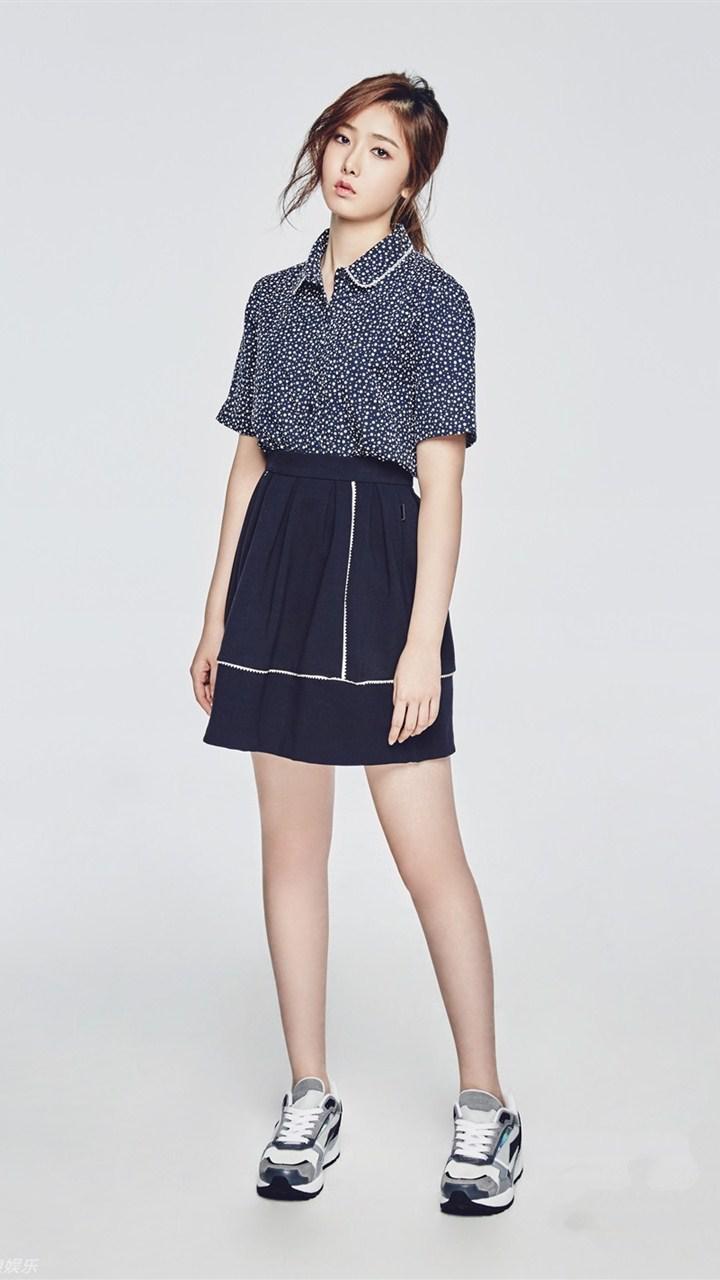 ​GFRIEND休闲运动装写真