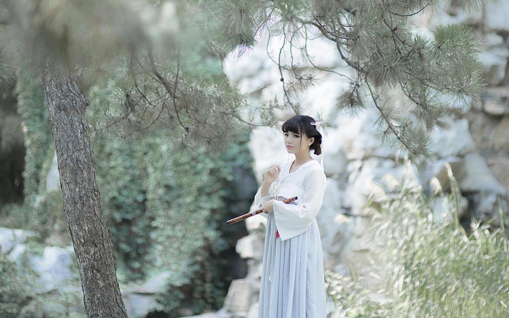 可爱汉服小美女