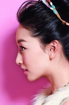 90后小花旦周冬雨