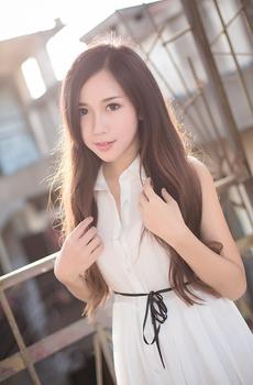 白裙清纯美女-2