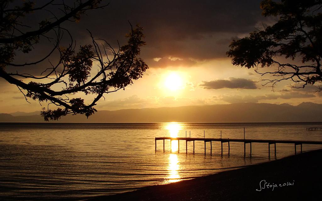 奥赫里德湖的夕阳