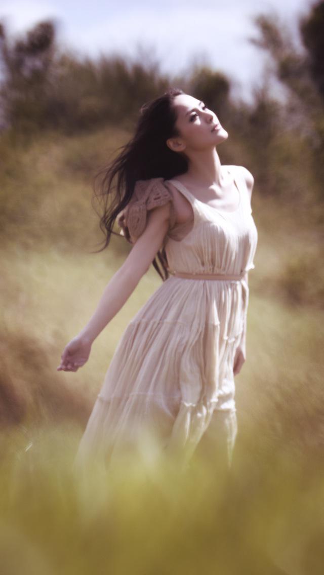 孤单非主流美女