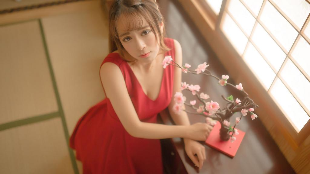 清纯红裙日系美女