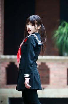 清纯学生制服美女-1