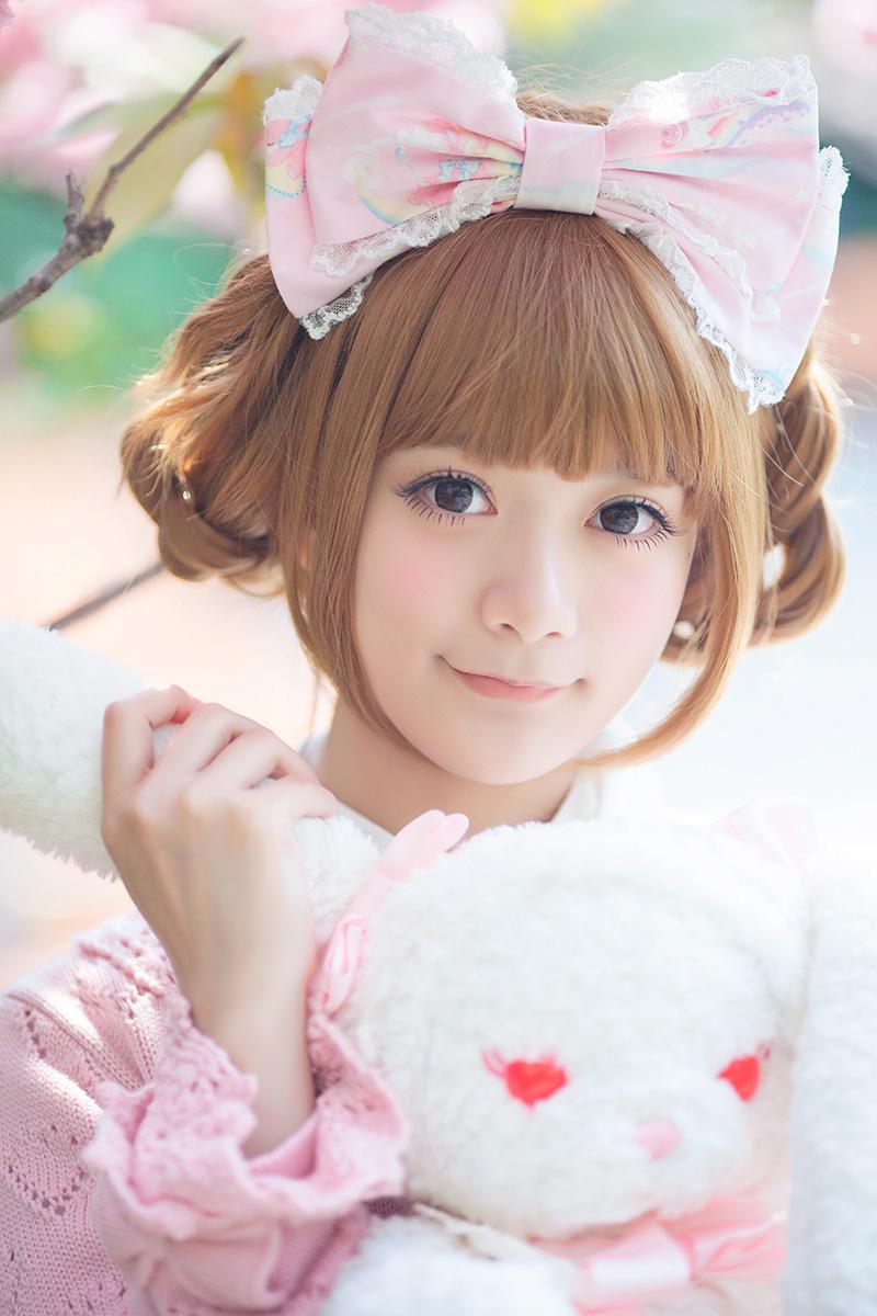 ​清新粉嫩甜美女生