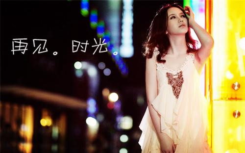 夜色下寂寞女孩