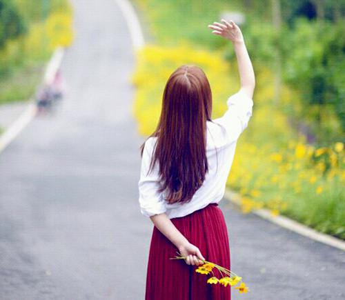 美如画的女生背影