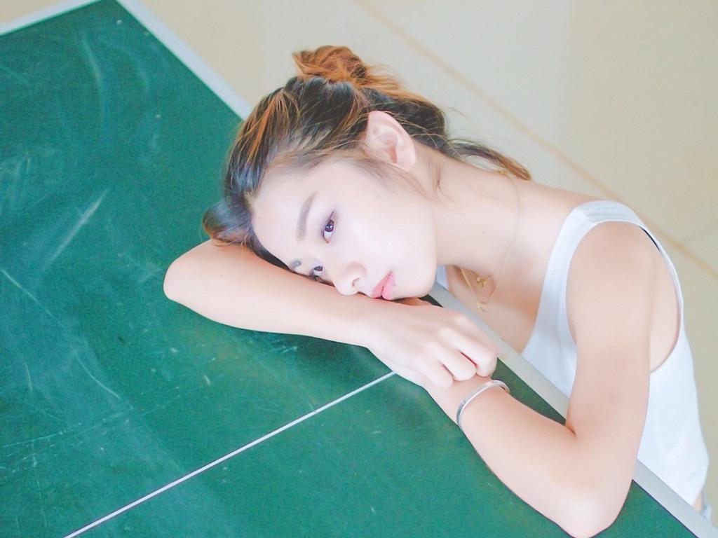 青春活力的女生