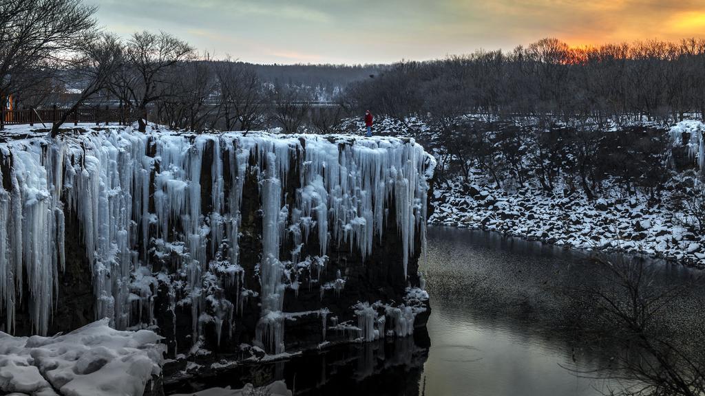 ​黑龙江镜泊湖
