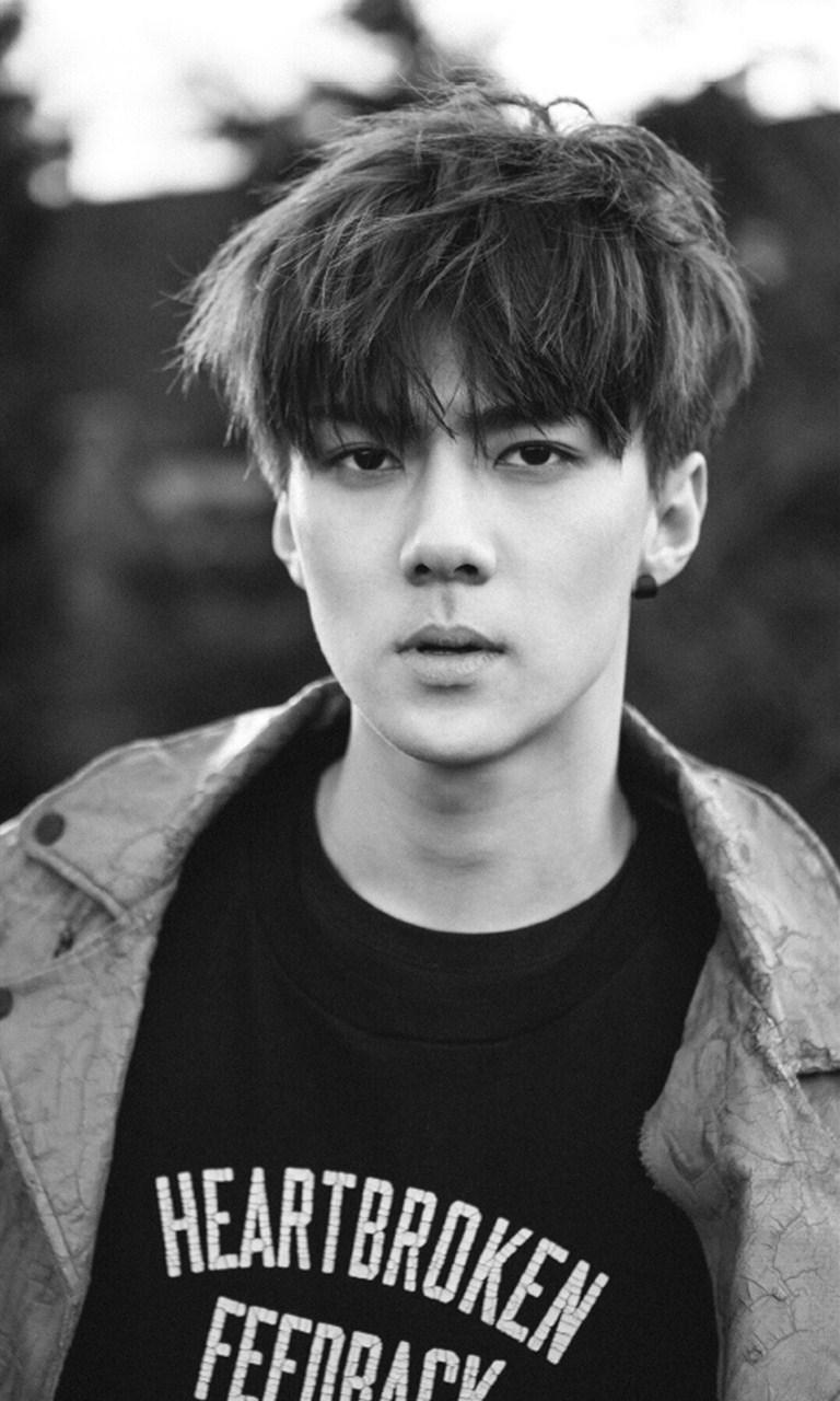 ​男神吴世勋时尚写真