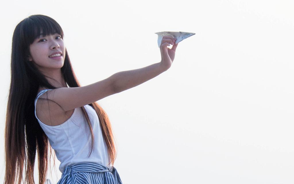 长发少女天台文艺写真