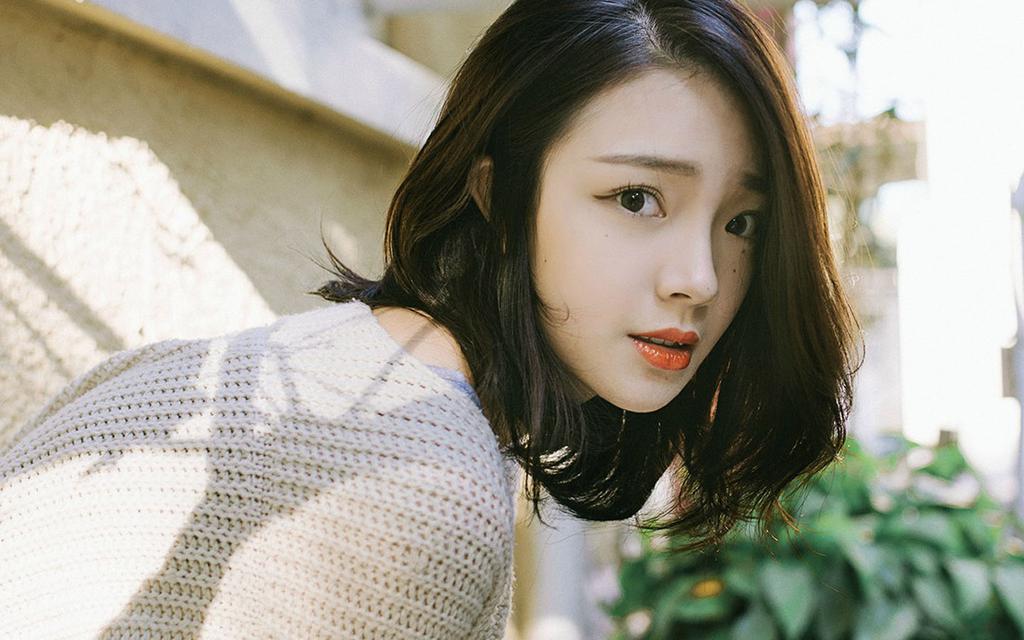 优雅的气质美女