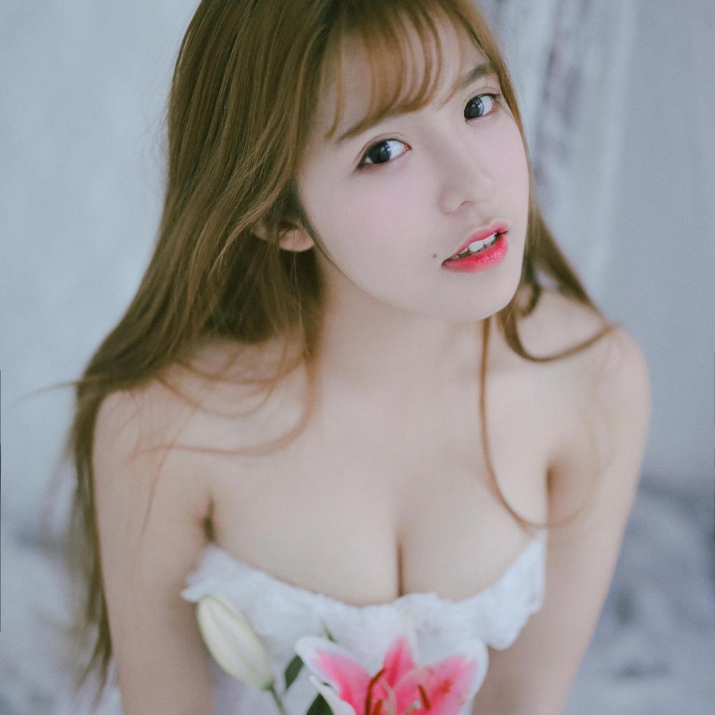 内衣美女私房写真