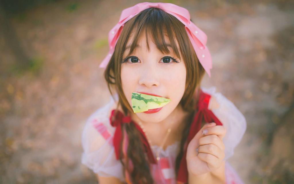 日系美少女户外写真