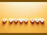 七夕情人节将至 ：爱心纪念品爆棚