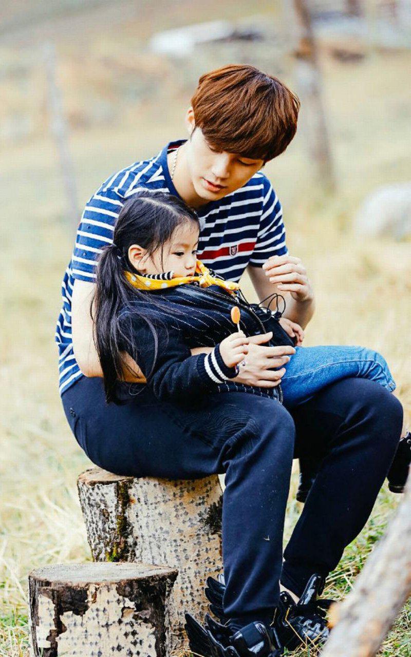 最萌身高差父女